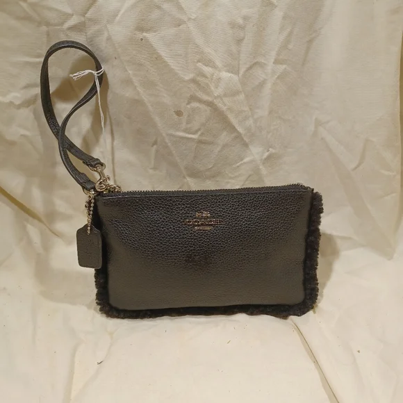 Coach wristlet - Picture 1 of 7